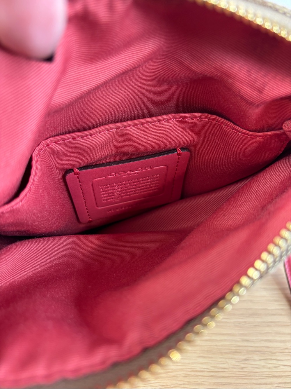 Coach Signature North/South Swing pack Crossbody Bag Outline Coral Pink LIKE NEW - Picture 10 of 13